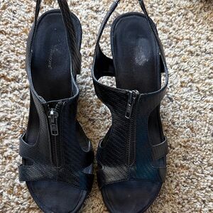 AEROSOLES Black Textured Women's Sandals